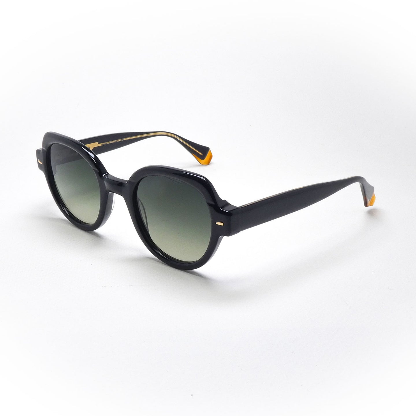 sunglasses GIGI STUDIOS model 6632 color 1