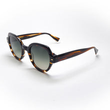Load image into Gallery viewer, sunglasses GIGI STUDIOS model 6632 color 2

