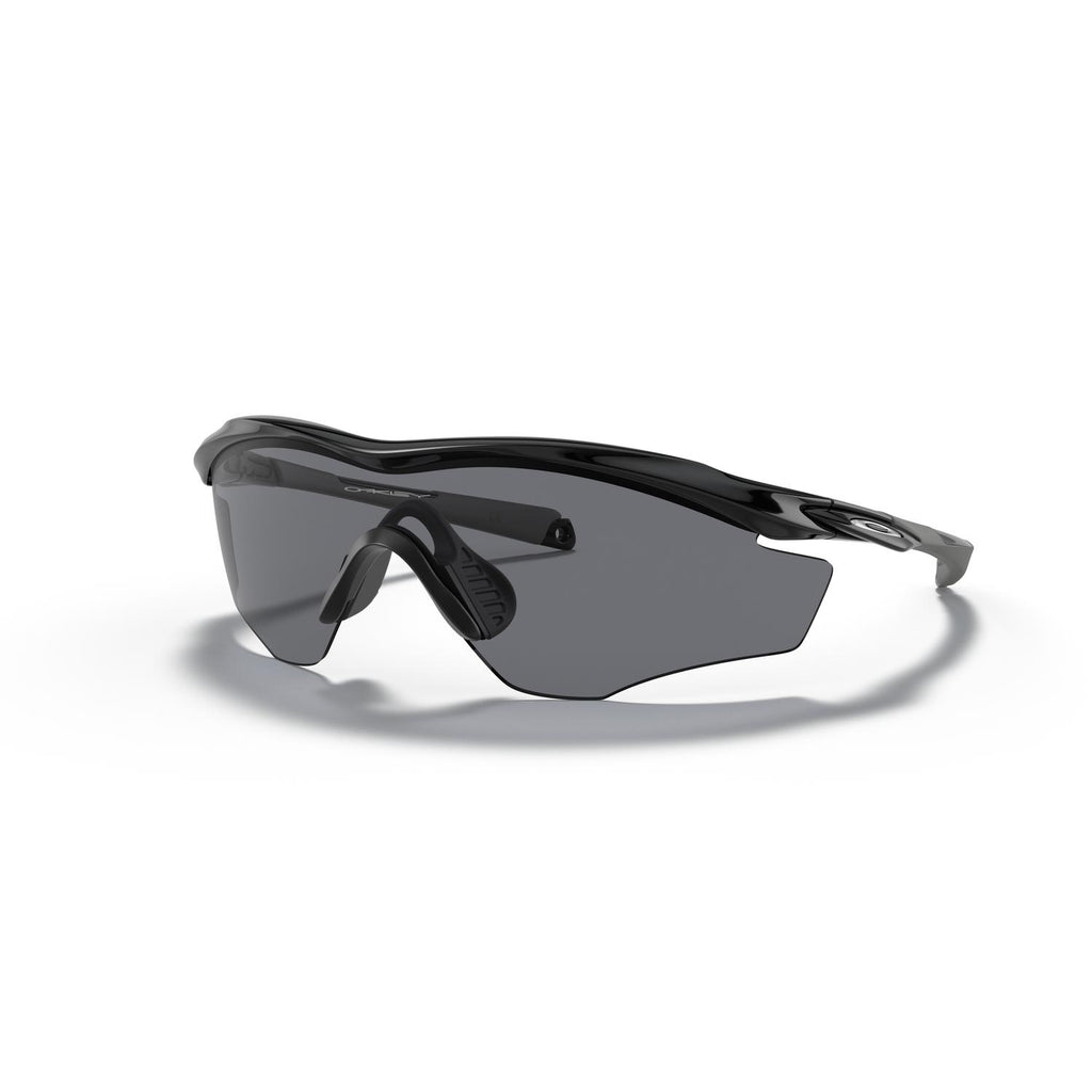 SUNGLASSES OAKLEY MODEL 9343 COLOR 934301 ANGLED VIEW