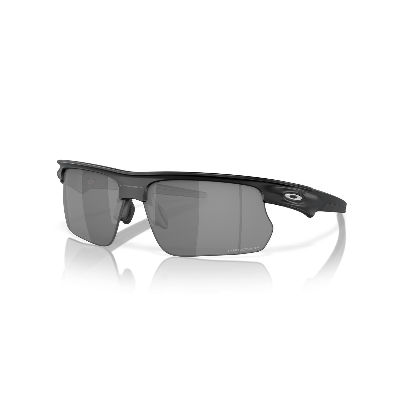SUNGLASSES OAKLEY MODEL 9400 COLOR 940001 ANGLED VIEW