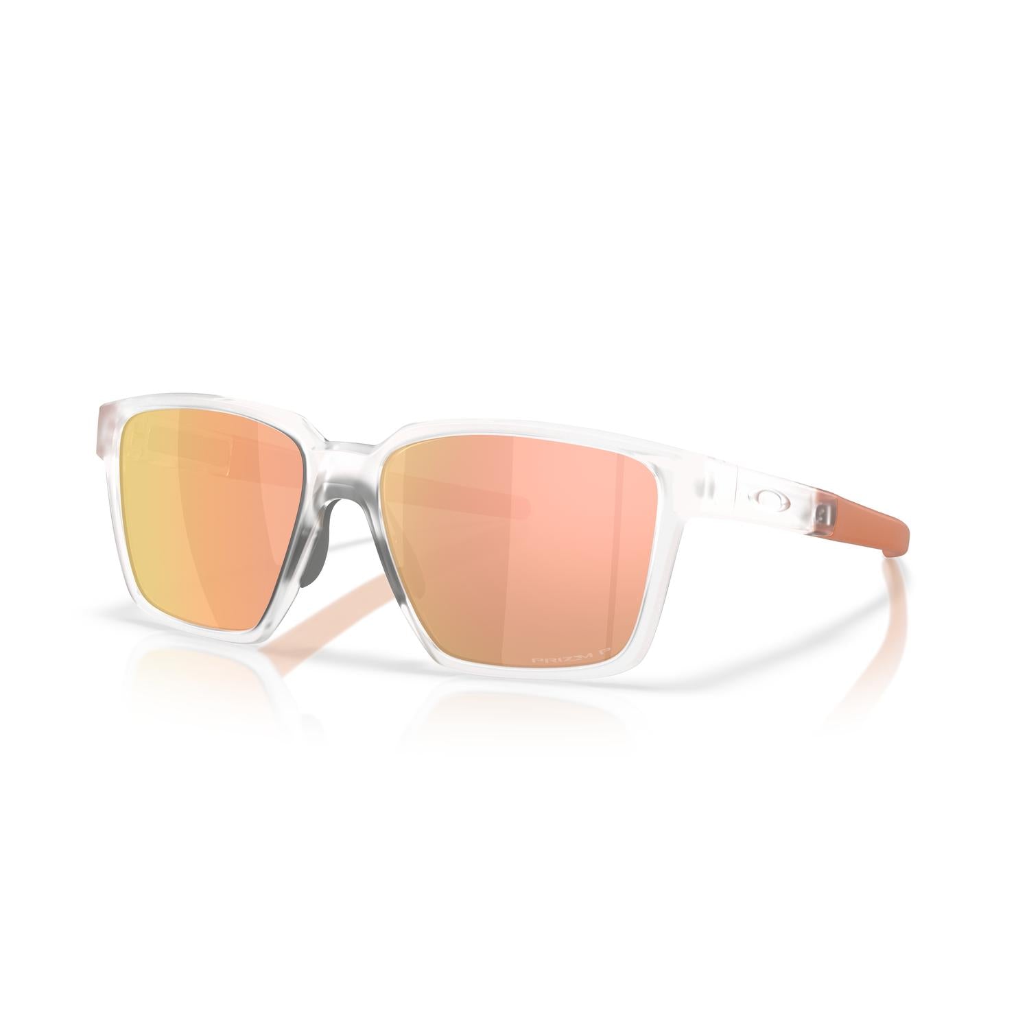 SUNGLASSES OAKLEY MODEL 9430 COLOR 943007 ANGLED VIEW