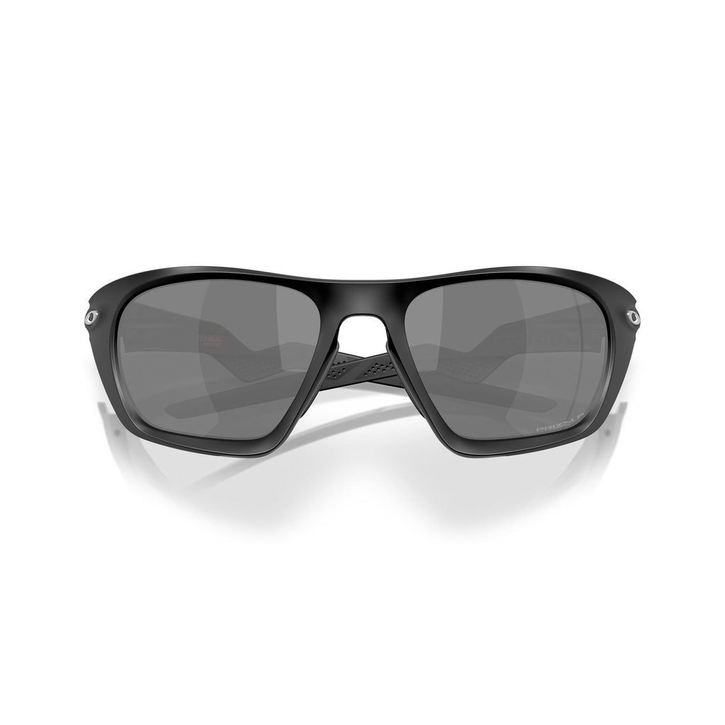 SUNGLASSES OAKLEY MODEL 9431 COLOR 943101 CLOSED VIEW