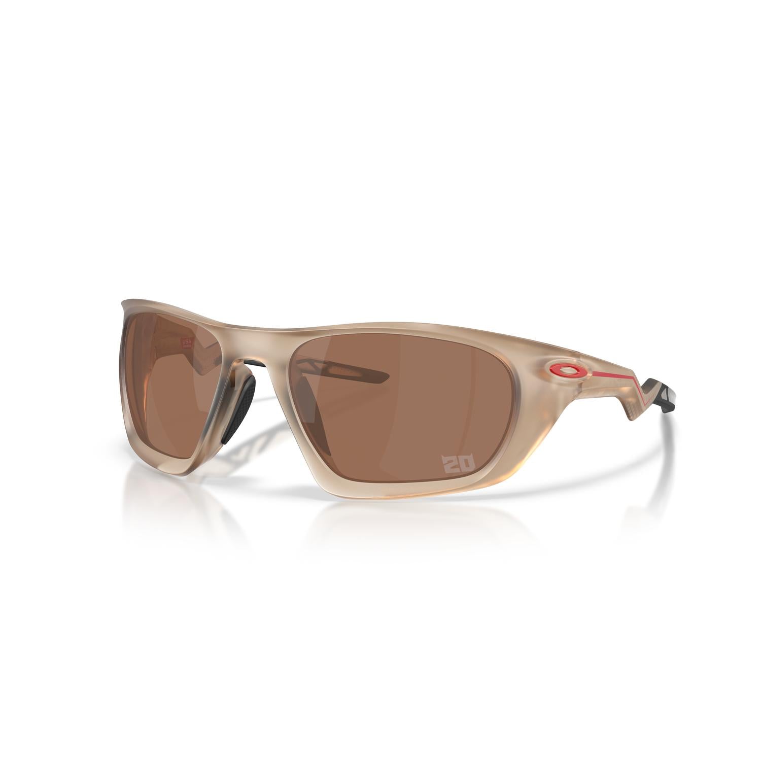 SUNGLASSES OAKLEY MODEL 9431 COLOR 943118 ANGLED VIEW