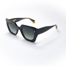 Load image into Gallery viewer, sunglasses GIGI STUDIOS model 6626 color 1
