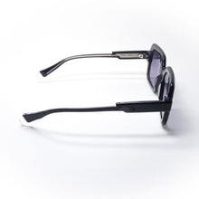 Load image into Gallery viewer, sunglasses GIGI STUDIOS model 6666 color 1
