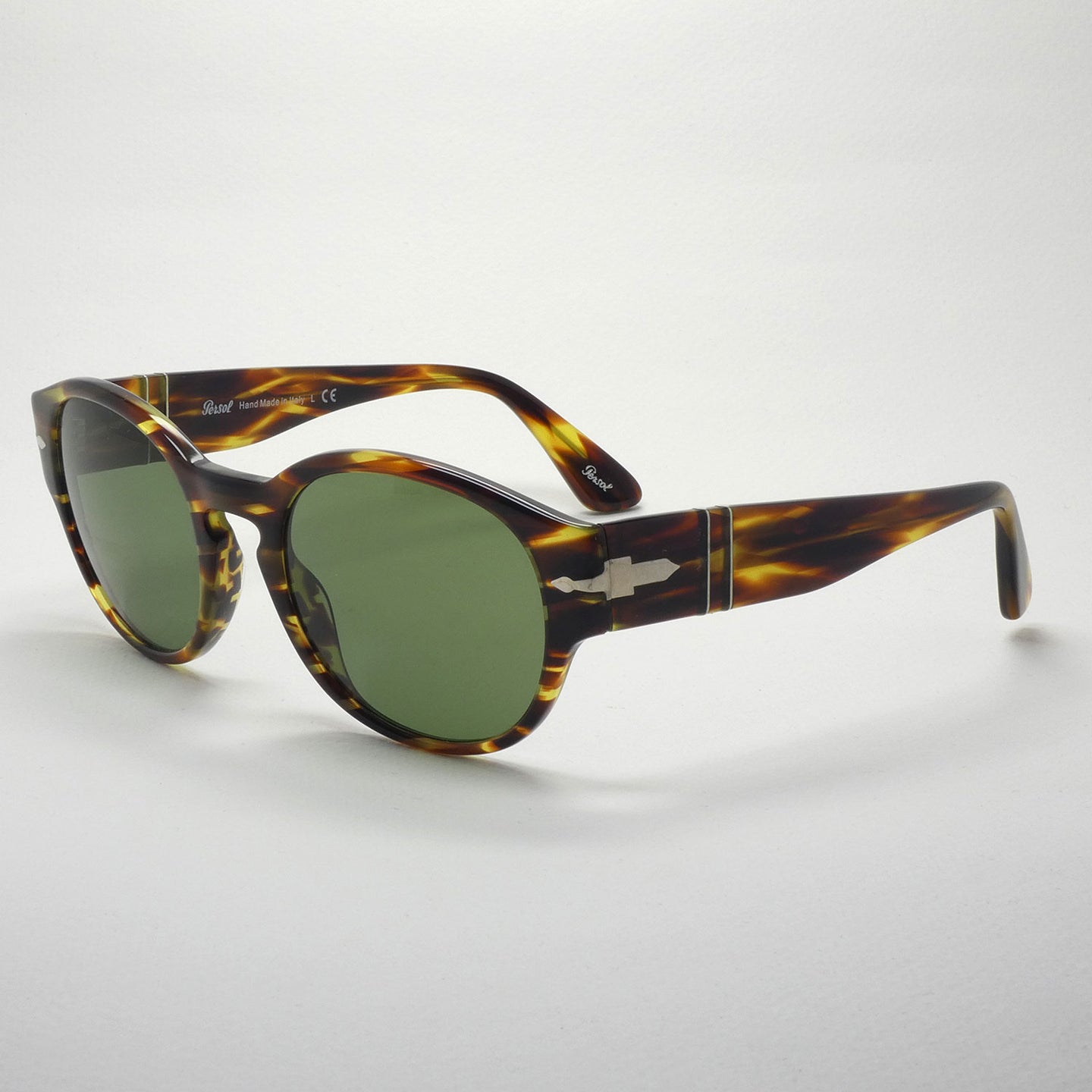 sunglasses persol 3220 938/52 size 52 angled view