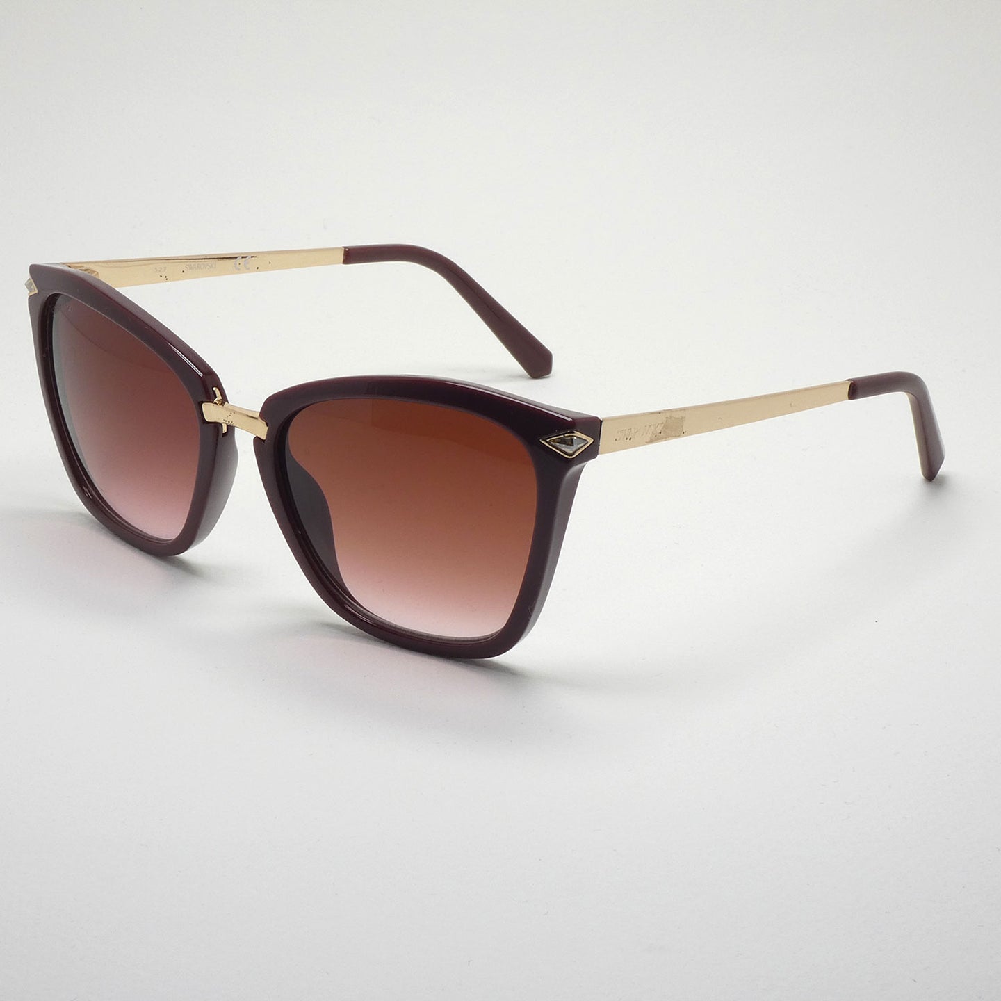 Sunglasses Swarovski SK 152 68T size 54 angled view