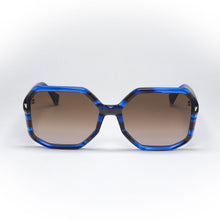 Load image into Gallery viewer, sunglasses gigistudios 6549 kelly color 3 size 57 front view
