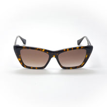 Load image into Gallery viewer, SUNGLASSES GIGISTUDIOS MODEL LILA 6470 COLOR 2 
