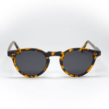 Load image into Gallery viewer, sunglasses monokel model forest color havana front view
