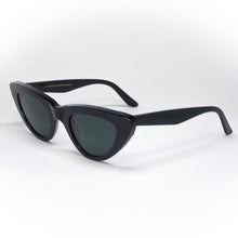 Load image into Gallery viewer, sunglasses monokel model moon color black angled view
