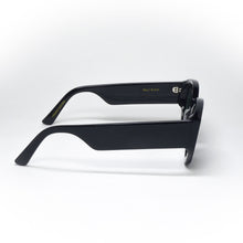 Load image into Gallery viewer, sunglasses monokel model polly color black side view
