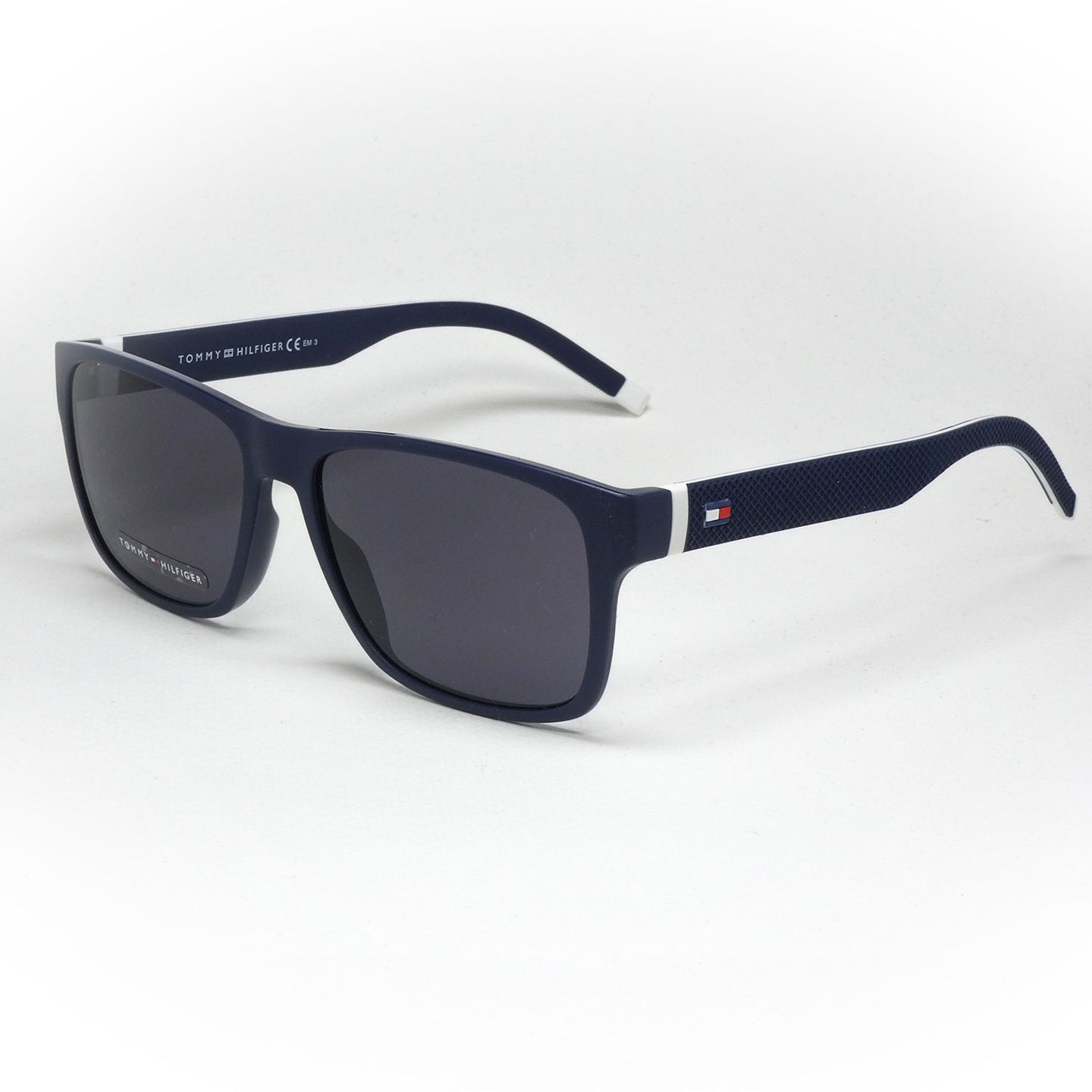sunglasses tommy hilfiger model th 1718 color ojur angled view